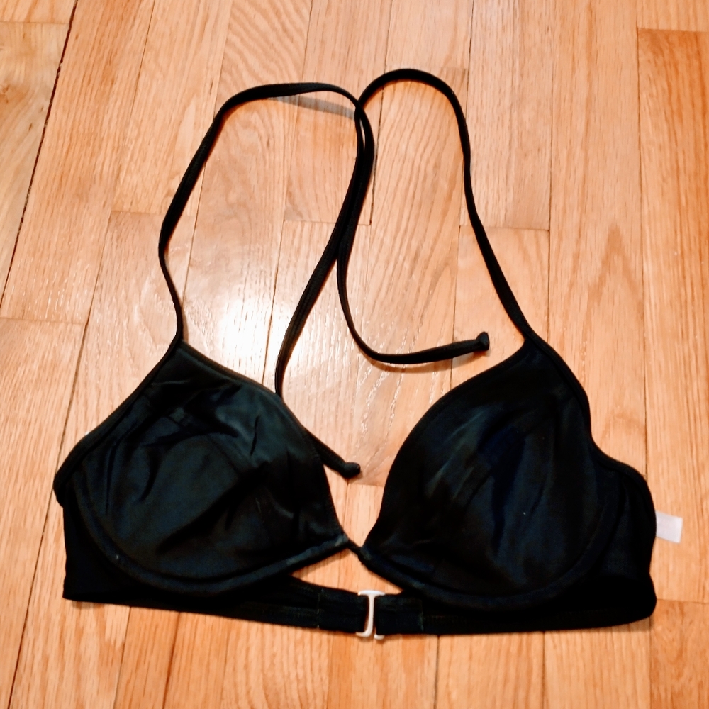 Victoria's Secret black push up bikini top with under wire size 34C.  Underwire
